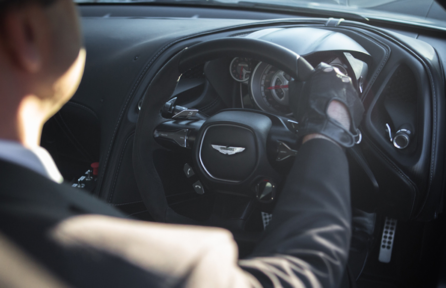 Aston-Martin-DB10-James-Bond-Interior